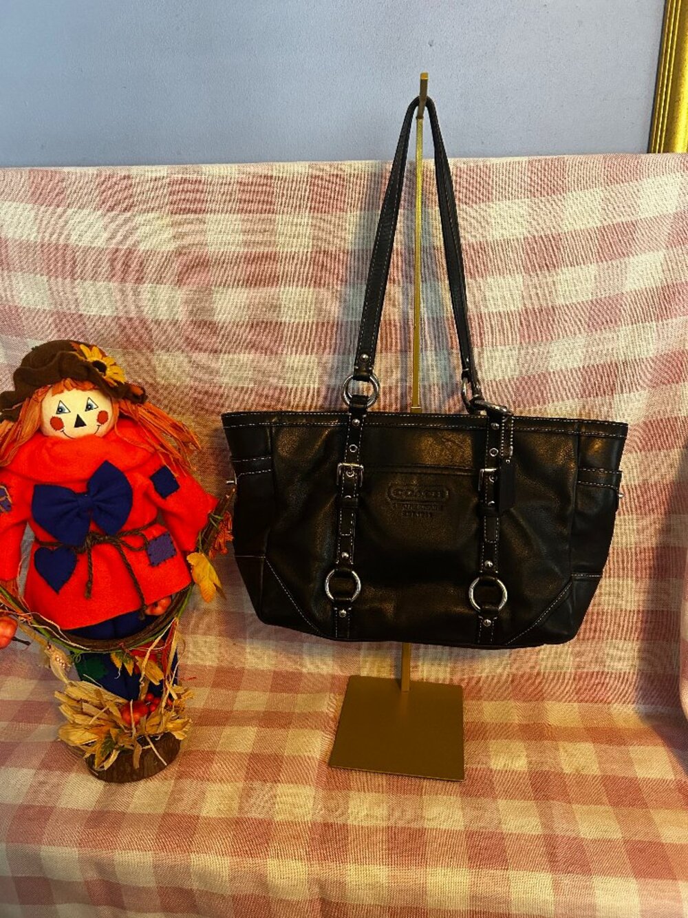 Coach Black Leather Shoulder Bag – Creed L1020‑F12343 – Gently Used – Excellent